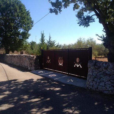 チステルニーノ Trullo Salaminaヴィラ エクステリア 写真