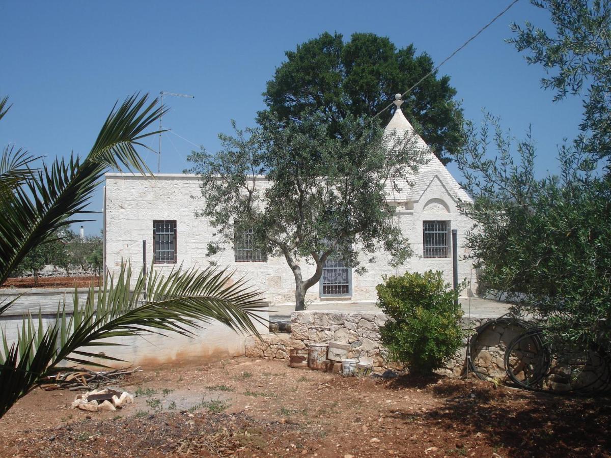 チステルニーノ Trullo Salaminaヴィラ 部屋 写真