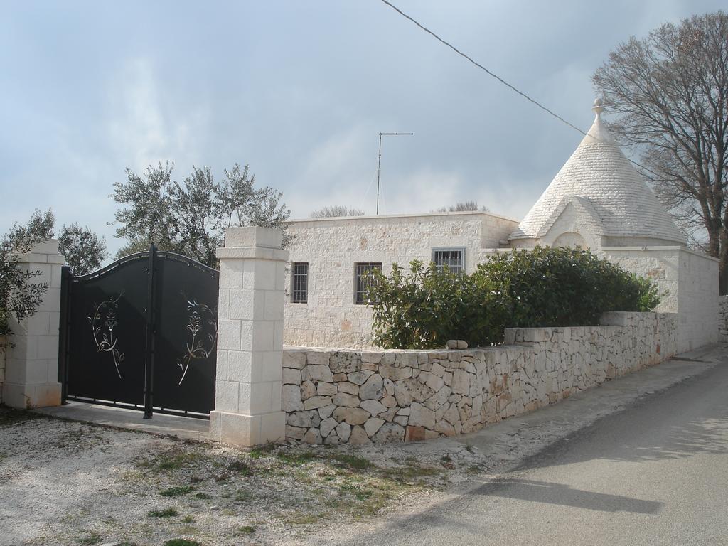 チステルニーノ Trullo Salaminaヴィラ エクステリア 写真