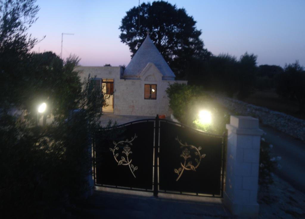 チステルニーノ Trullo Salaminaヴィラ エクステリア 写真