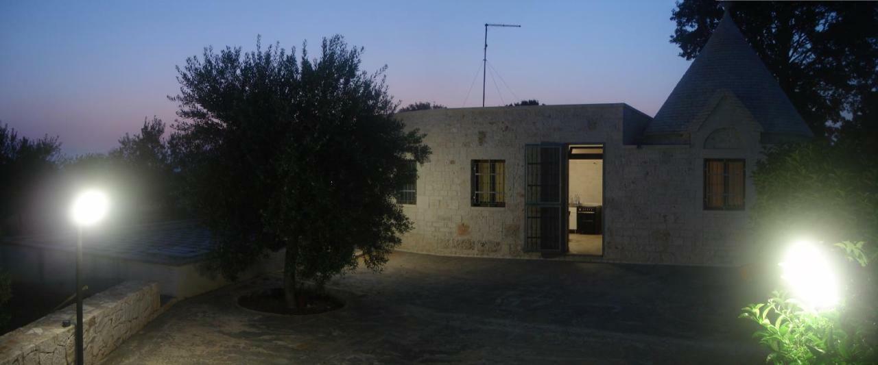 チステルニーノ Trullo Salaminaヴィラ エクステリア 写真