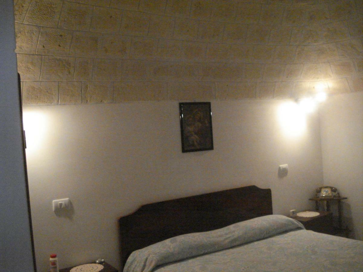 チステルニーノ Trullo Salaminaヴィラ エクステリア 写真